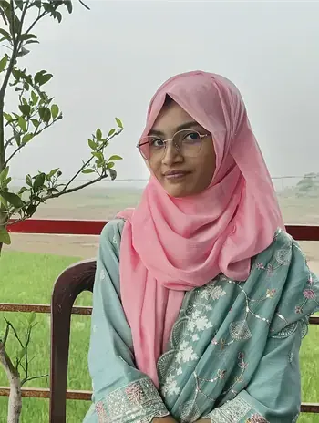 Noushin Tasnim